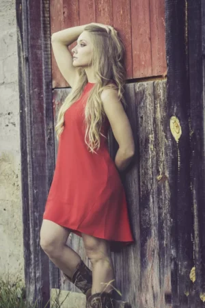 outdoor person wood girl old barn 692349 pxhere.com