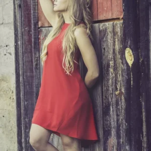 outdoor person wood girl old barn 692349 pxhere.com